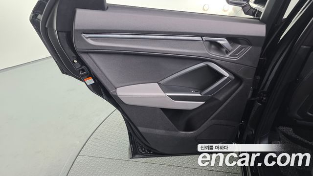 Audi Q3 35 TDI Premium Sportback