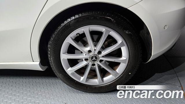Mercedes-Benz A-Class A220 Hatchback