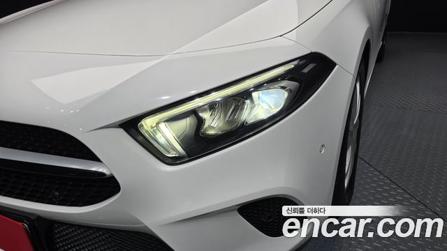Mercedes-Benz A-Class A220 Hatchback