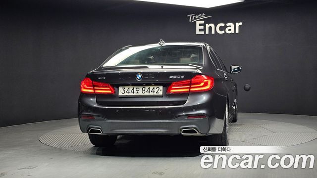BMW 5-Series 520d xDrive M Sport Package Plus