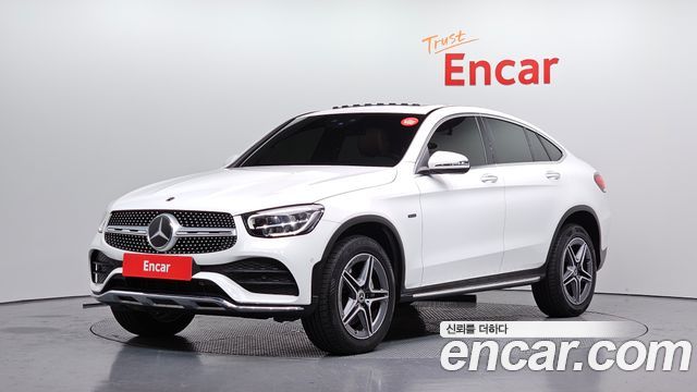 Mercedes-Benz GLC-Class GLC300e 4MATIC Coupe