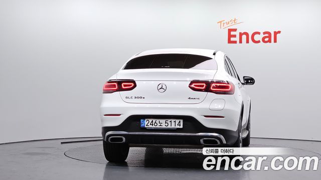 Mercedes-Benz GLC-Class GLC300e 4MATIC Coupe