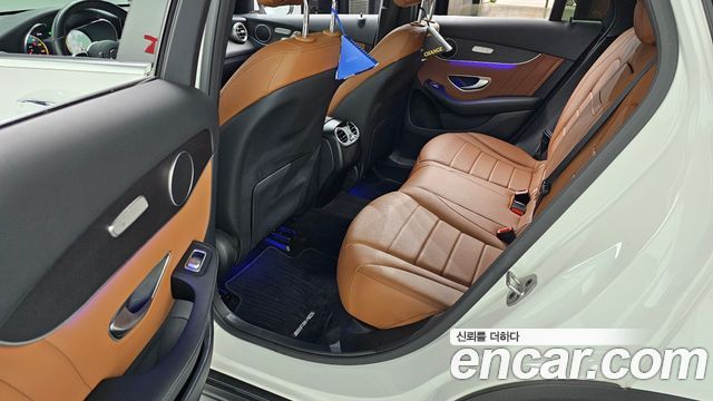 Mercedes-Benz GLC-Class GLC300e 4MATIC Coupe