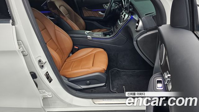 Mercedes-Benz GLC-Class GLC300e 4MATIC Coupe