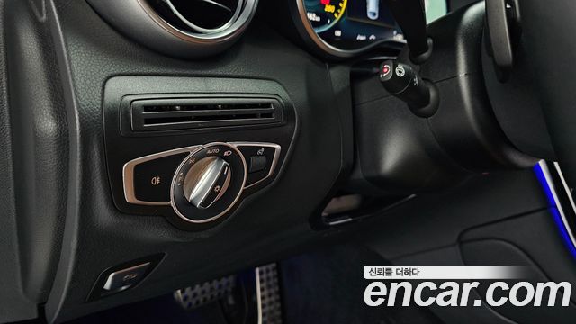 Mercedes-Benz GLC-Class GLC300e 4MATIC Coupe