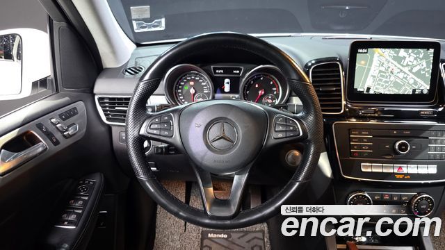 Mercedes-Benz GLE-Class GLE350 d 4MATIC