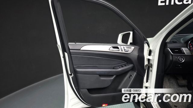 Mercedes-Benz GLE-Class GLE350 d 4MATIC