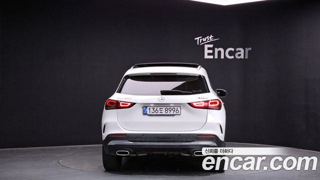 Mercedes-Benz GLA-Class GLA250 4MATIC