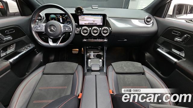 Mercedes-Benz GLA-Class GLA250 4MATIC