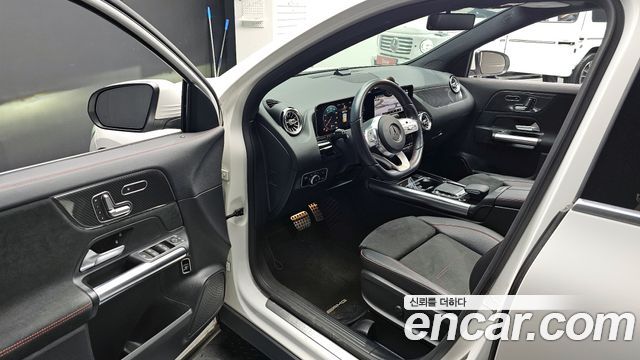 Mercedes-Benz GLA-Class GLA250 4MATIC