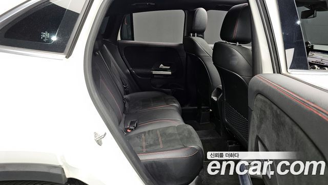 Mercedes-Benz GLA-Class GLA250 4MATIC