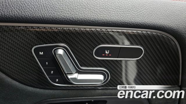 Mercedes-Benz GLA-Class GLA250 4MATIC