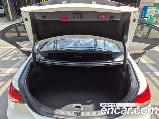 Mercedes-Benz E-Class E250 Avantgarde