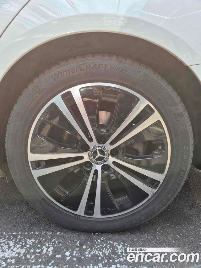 Mercedes-Benz E-Class E250 Avantgarde