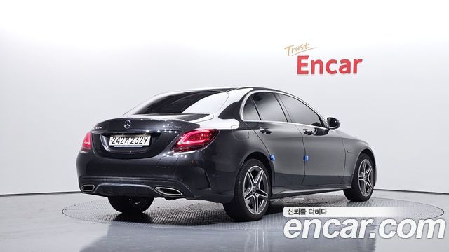 Mercedes-Benz C-Class C300e 4MATIC AMG Line
