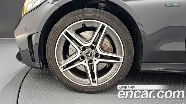Mercedes-Benz C-Class C300e 4MATIC AMG Line