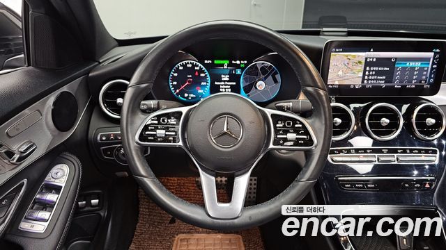 Mercedes-Benz C-Class C300e 4MATIC AMG Line