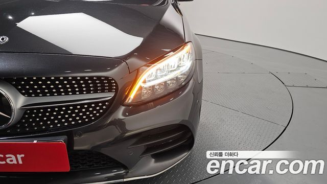 Mercedes-Benz C-Class C300e 4MATIC AMG Line