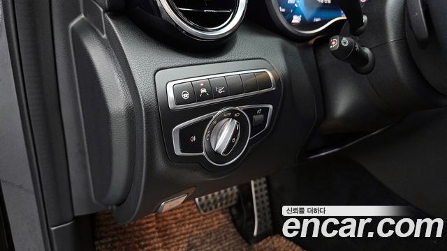Mercedes-Benz C-Class C300e 4MATIC AMG Line