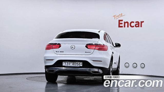 Mercedes-Benz GLC-Class GCL300 4MATIC Coupe