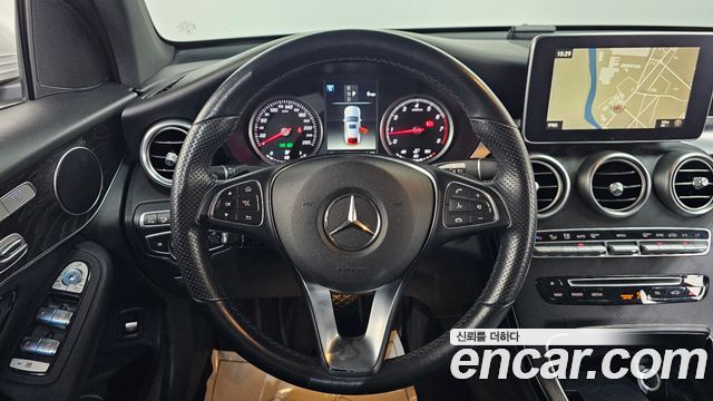 Mercedes-Benz GLC-Class GCL300 4MATIC Coupe