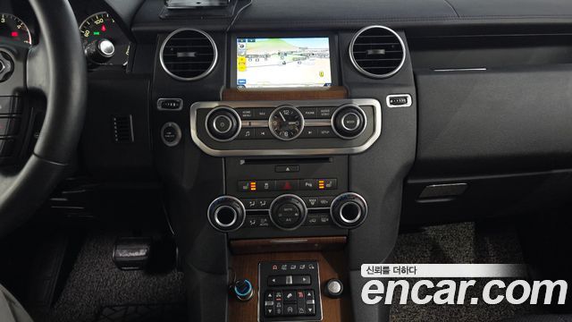 Land Rover Discovery 3.0 SDV6 HSE