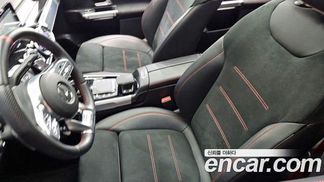 Mercedes-Benz GLB-Class AMG GLB35 4MATIC