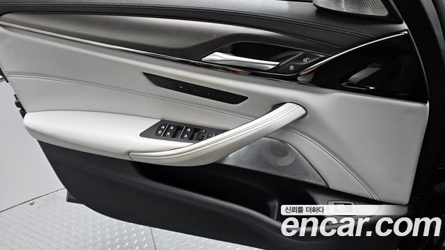 BMW M5 M5 Sedan