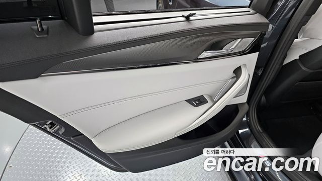 BMW M5 M5 Sedan
