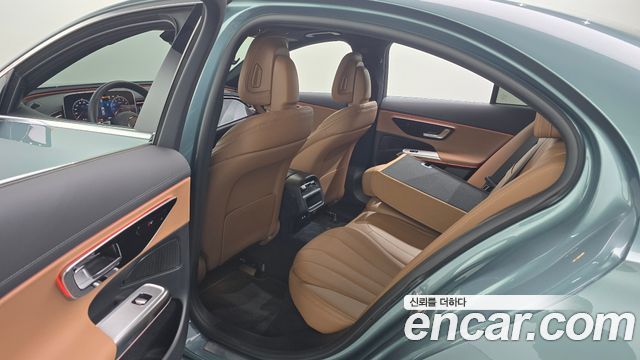 Mercedes-Benz E-Class E200 Avantgarde