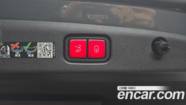Mercedes-Benz E-Class E200 Avantgarde