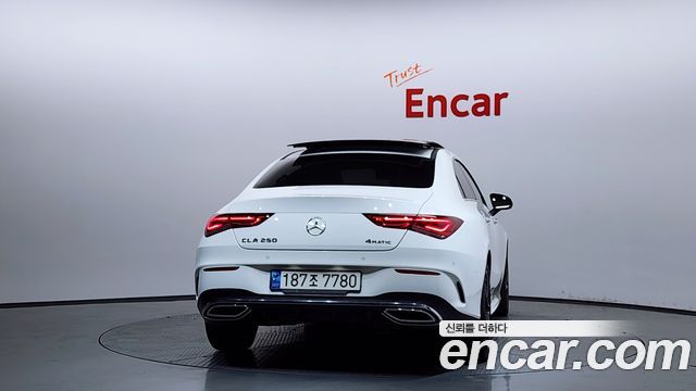 Mercedes-Benz CLA-Class CLA250 4MATIC