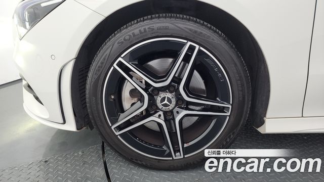 Mercedes-Benz CLA-Class CLA250 4MATIC