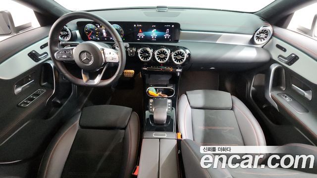 Mercedes-Benz CLA-Class CLA250 4MATIC