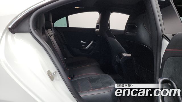 Mercedes-Benz CLA-Class CLA250 4MATIC