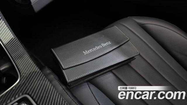 Mercedes-Benz E-Class E300 4MATIC Exclusive