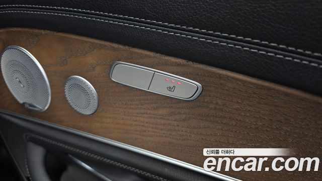 Mercedes-Benz E-Class E300 4MATIC Exclusive