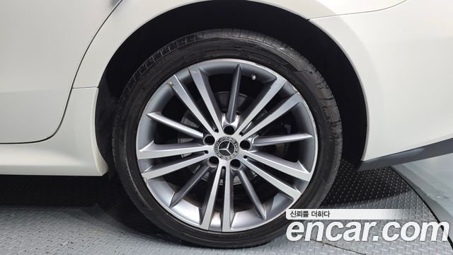 Mercedes-Benz CLS-Class CLS400d 4MATIC