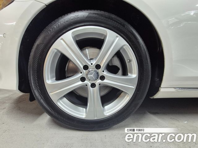 Mercedes-Benz E-Class E200 Avantgarde