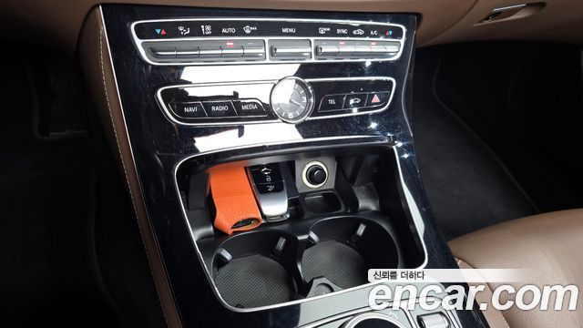 Mercedes-Benz E-Class E200 Avantgarde