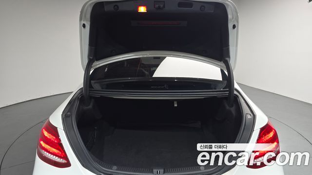 Mercedes-Benz E-Class E200 Avantgarde