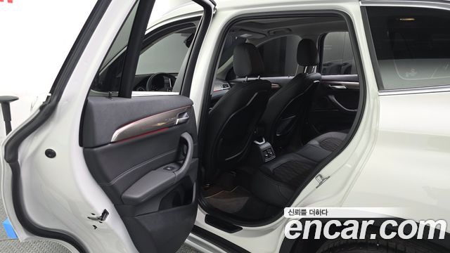 BMW X1 xDrive 20i xLine