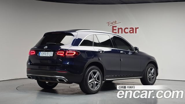 Mercedes-Benz GLC-Class GLC300e 4MATIC