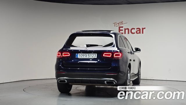 Mercedes-Benz GLC-Class GLC300e 4MATIC