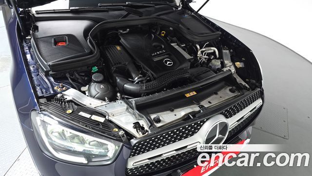 Mercedes-Benz GLC-Class GLC300e 4MATIC