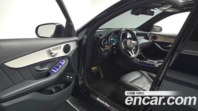 Mercedes-Benz GLC-Class GLC300e 4MATIC