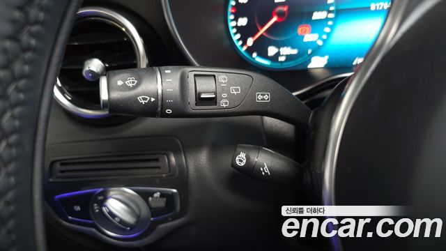 Mercedes-Benz GLC-Class GLC300e 4MATIC