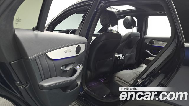 Mercedes-Benz GLC-Class GLC300e 4MATIC