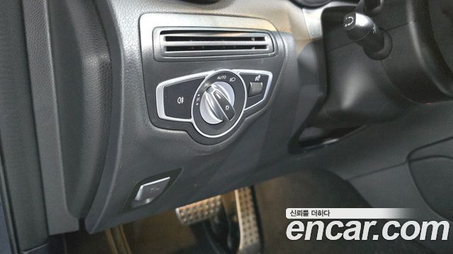 Mercedes-Benz GLC-Class GLC300e 4MATIC