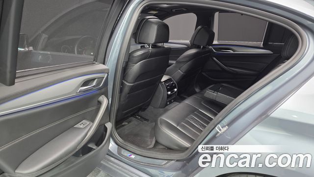 BMW 5-Series 520d xDrive M Sport Package Plus
